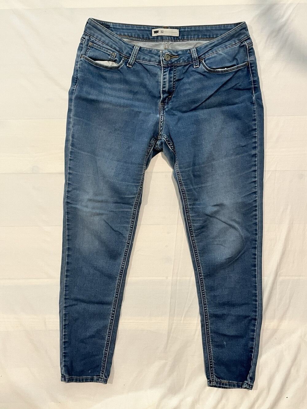 Levi’s Women’s 32x30 Skinny Stretch Jeans Light Wash Blue Denim